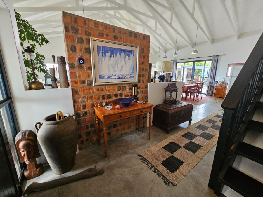 2 Bedroom Property for Sale in Stilbaai Wes Western Cape